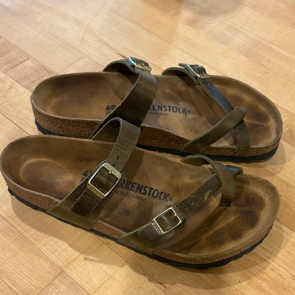 Birkenstock Mayari Olive oiled Leather Sandals
